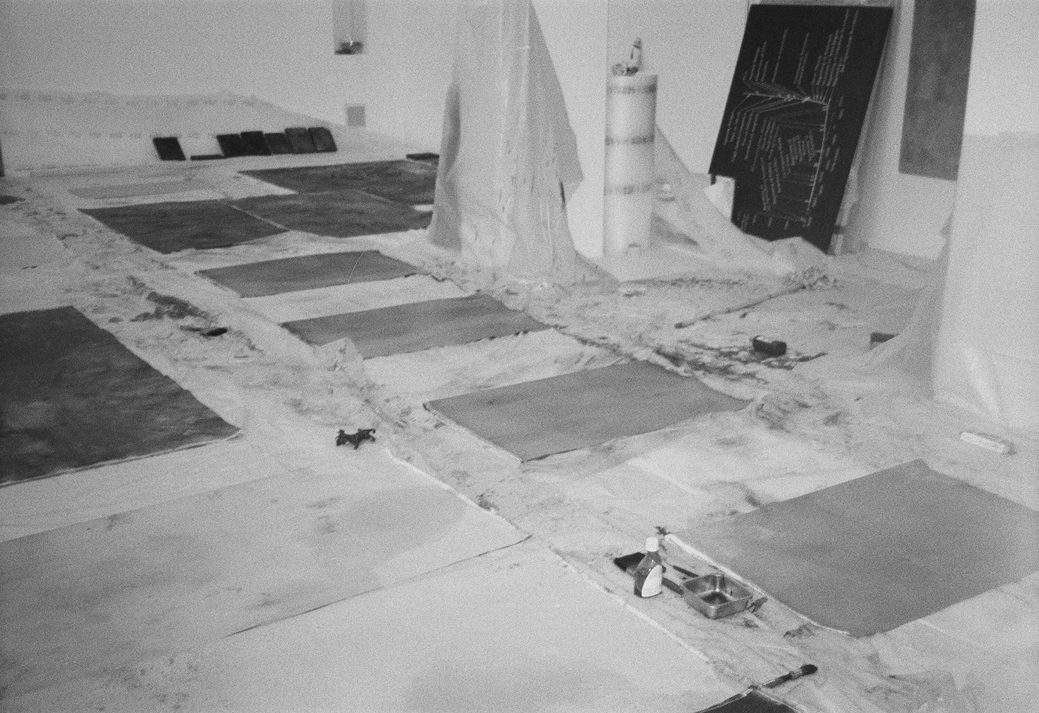 Archive images, artist's studio, Photographs by Shun Zhai (翟舜), 2025